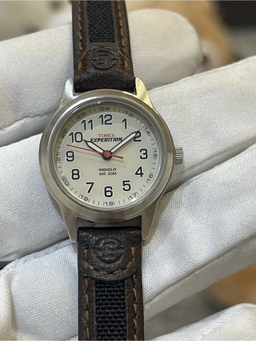 Timex Expedition Womens Watch T41181 Indiglo WR 50M Quartz 26mm Brown Leather